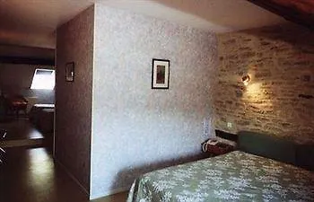 Hotel De La Fontaine 2*