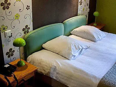 De La Fontaine Hotel 2*